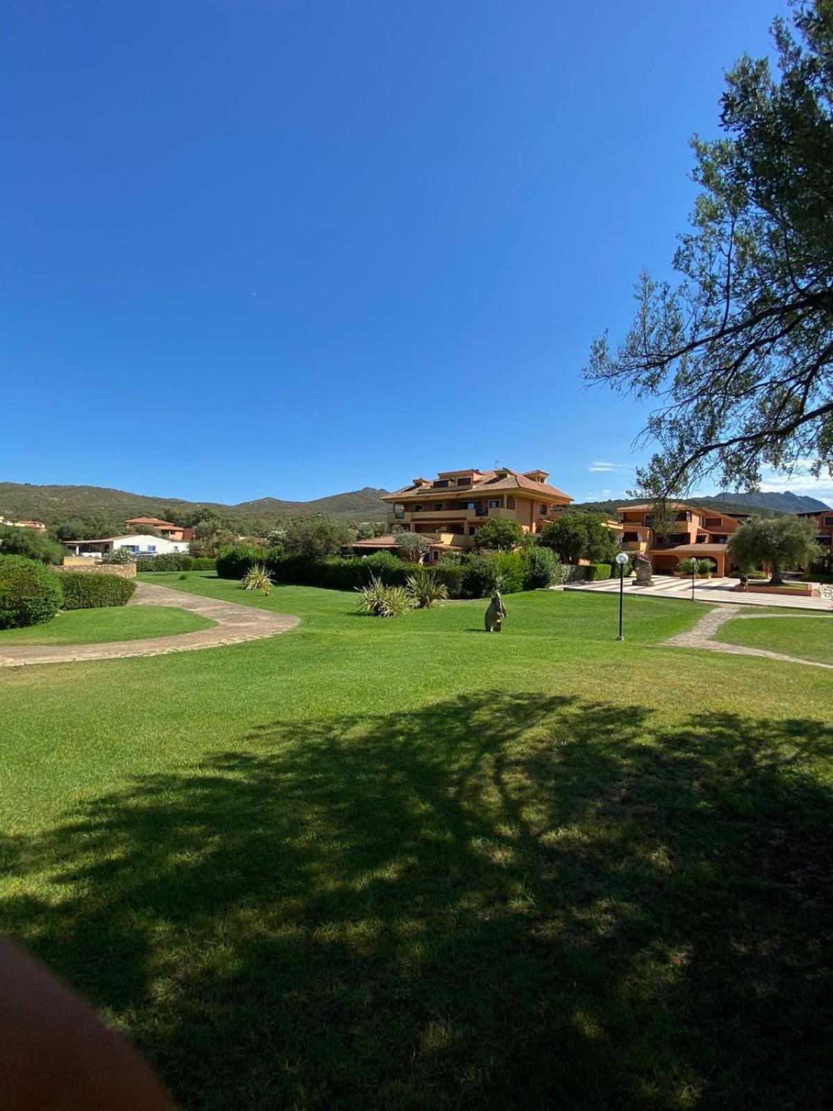 Ampio Trilocale Sul Golfo Di Marinella Villa Marinella  Bagian luar foto